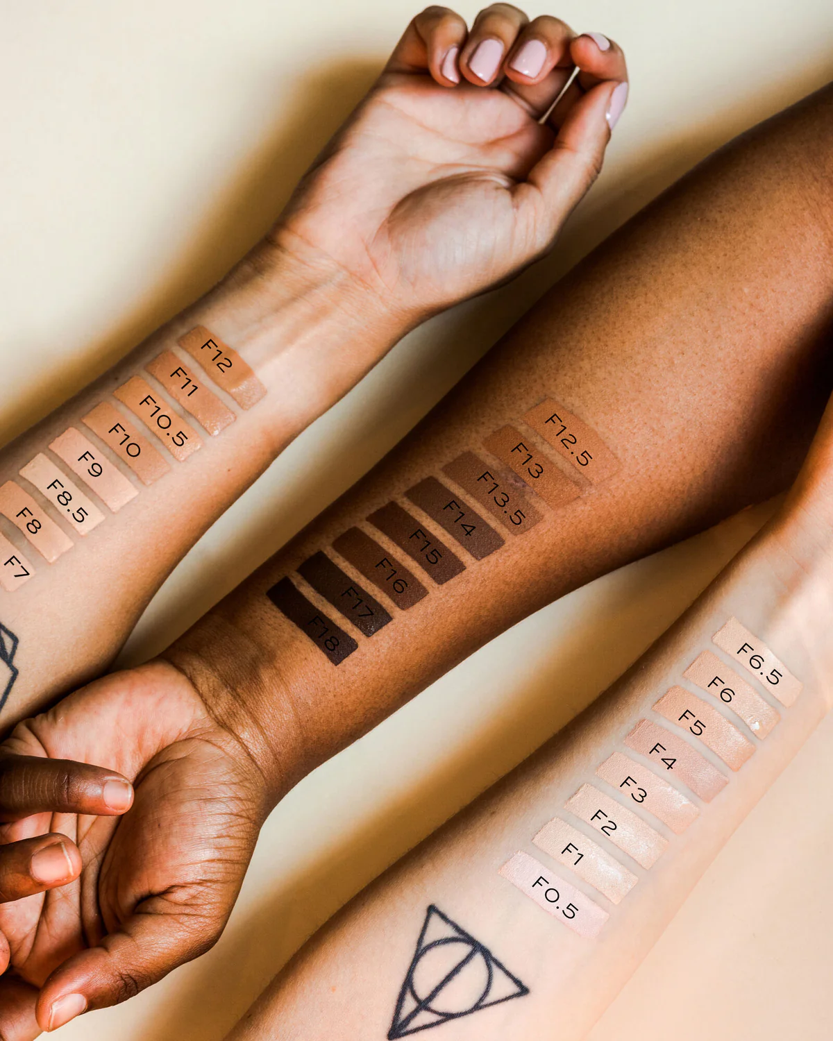 Makeup Revolution Conceal & Define Foundation - F8.5