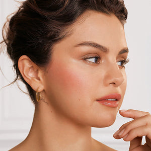 https://allurify.pk/products/sephora-favorites-the-glow-up-kit