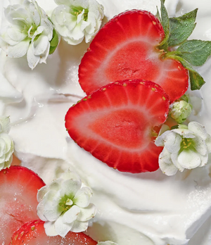 EOS - Shea Butter Body lotion Strawberry Dream EOS