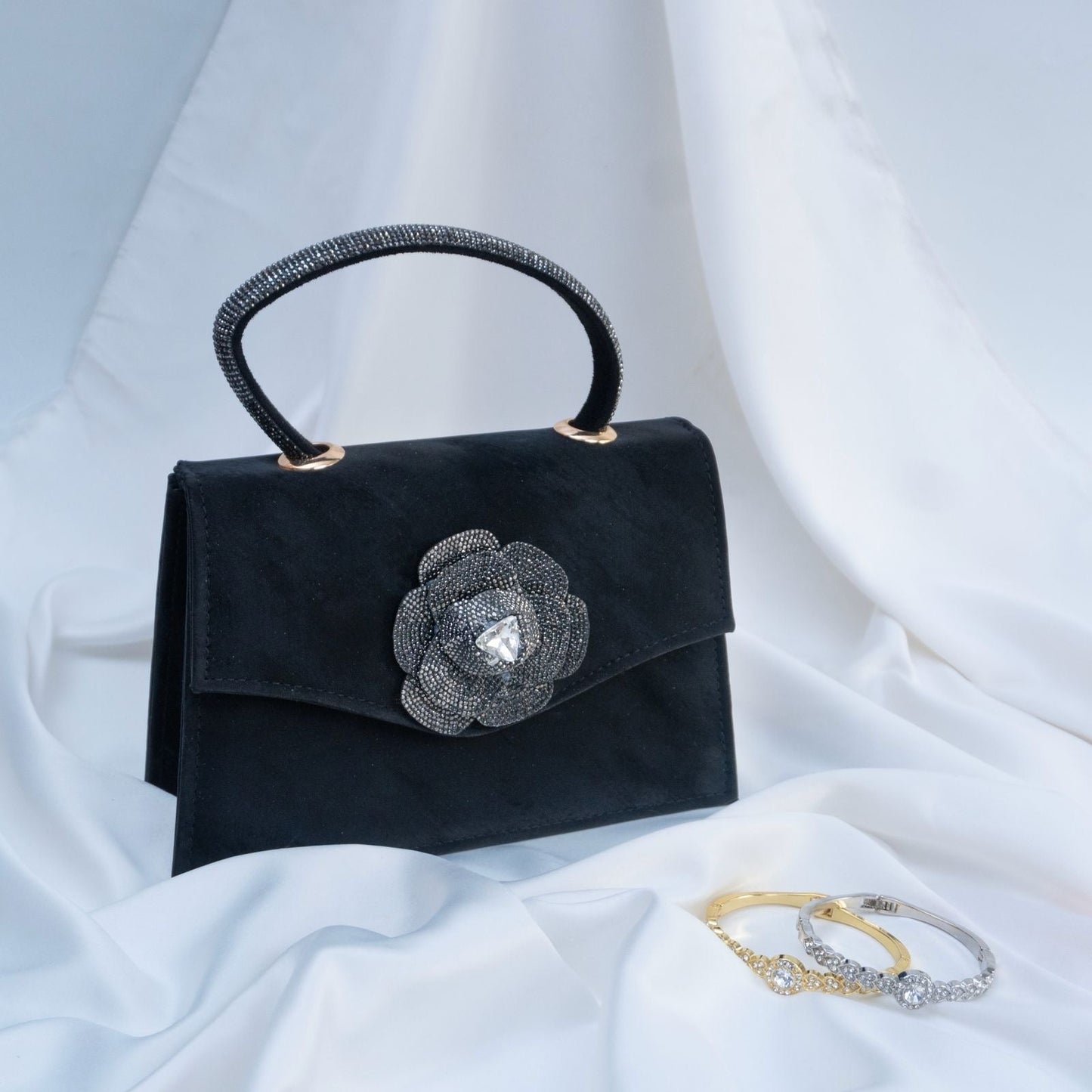 Bella Luxe Crossbody