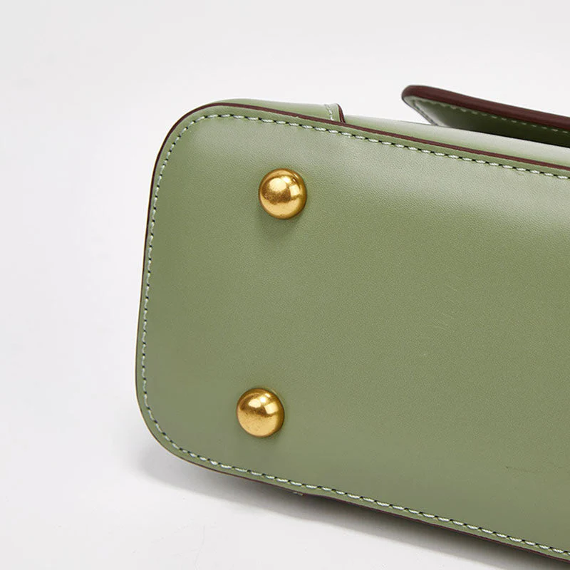 Baggutte Shoulder Bag