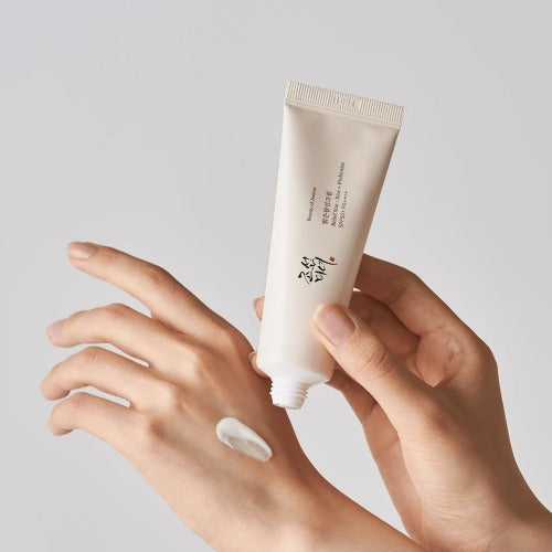 https://allurify.pk/products/beauty-of-joseon-relief-sun-rice-probiotics-spf50-pa-10-ml