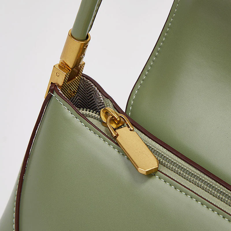 Baggutte Shoulder Bag