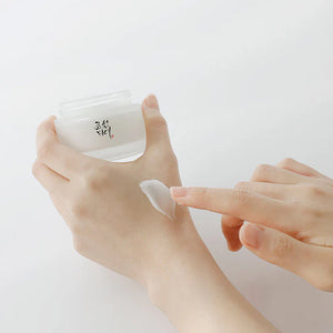 https://allurify.pk/products/beauty-of-joseon-dynasty-cream?variant=51739802698044