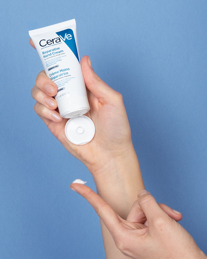 https://allurify.pk/products/cerave-reparative-hand-cream?variant=48296357986620