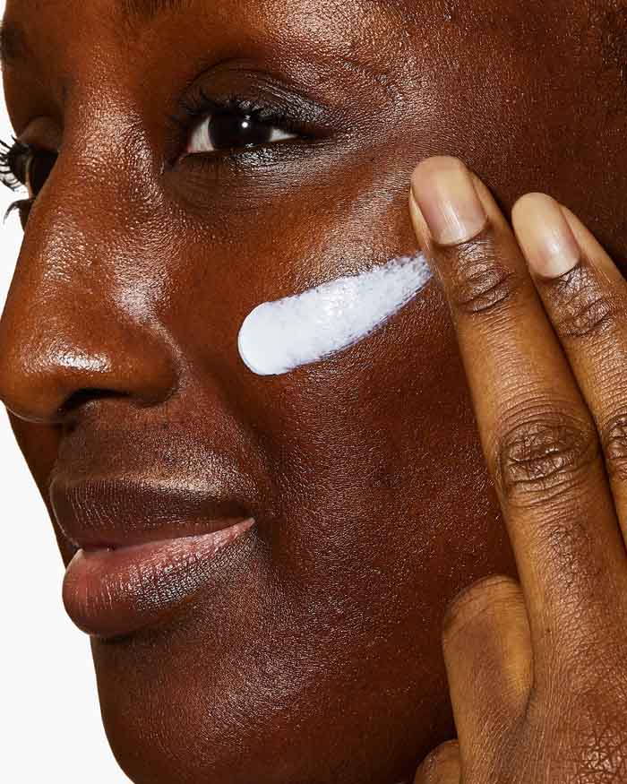 https://allurify.pk/products/cerave-facial-moisturising-lotion-spf-30-am?variant=51733360148796
