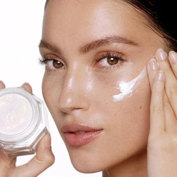 https://allurify.pk/products/charotte-tilbury-award-winners-starter-kit-fair