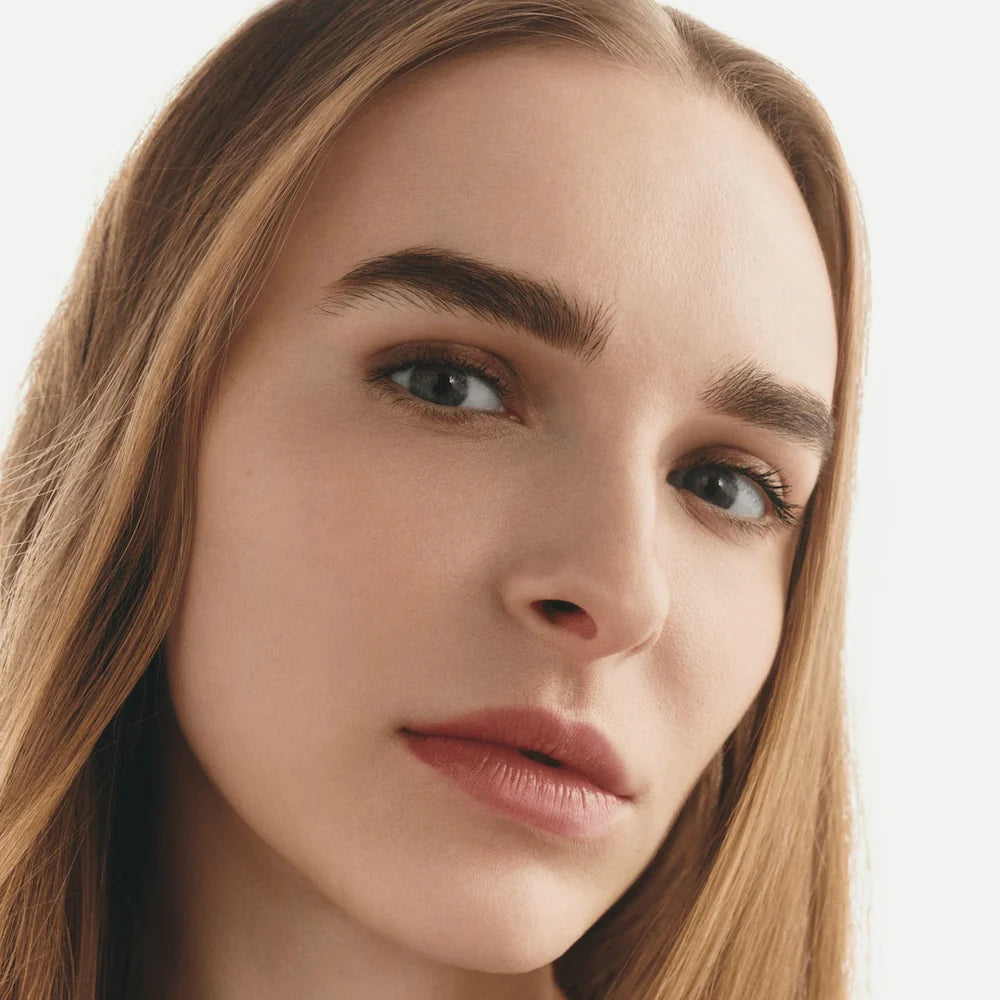 https://allurify.pk/products/mac-studio-fix-fluid-spf-15-foundation?variant=51804285993276