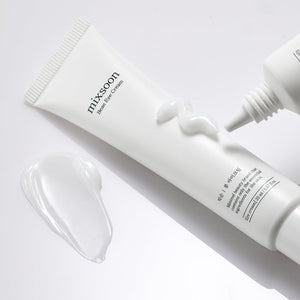 https://allurify.pk/products/mixsoon-bean-eye-cream?_pos=3&_sid=3aae39401&_ss=r