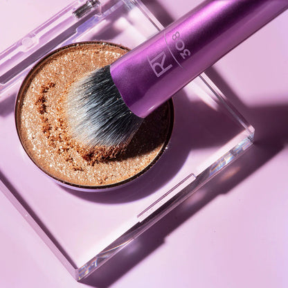 https://allurify.pk/products/real-technique-everyday-eye-essentials-makeup-brush-kit?utm_source=copyToPasteBoard&utm_medium=product-links&utm_content=web