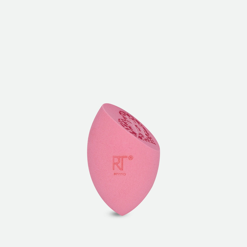 https://allurify.pk/products/real-techniques-animalista-wild-at-heart-miracle-sponge?_pos=1&_psq=Real+Techniques+-+Animalista+Wild+At+Heart+Miracle+Sponge&_ss=e&_v=1.0