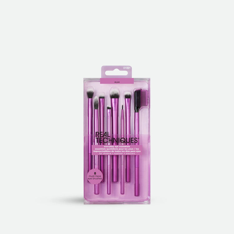 https://allurify.pk/products/real-technique-everyday-eye-essentials-makeup-brush-kit?_pos=1&_psq=Real+Techniques+Everyday+Eye+Essentials+Makeup+Brush+Kit&_ss=e&_v=1.0