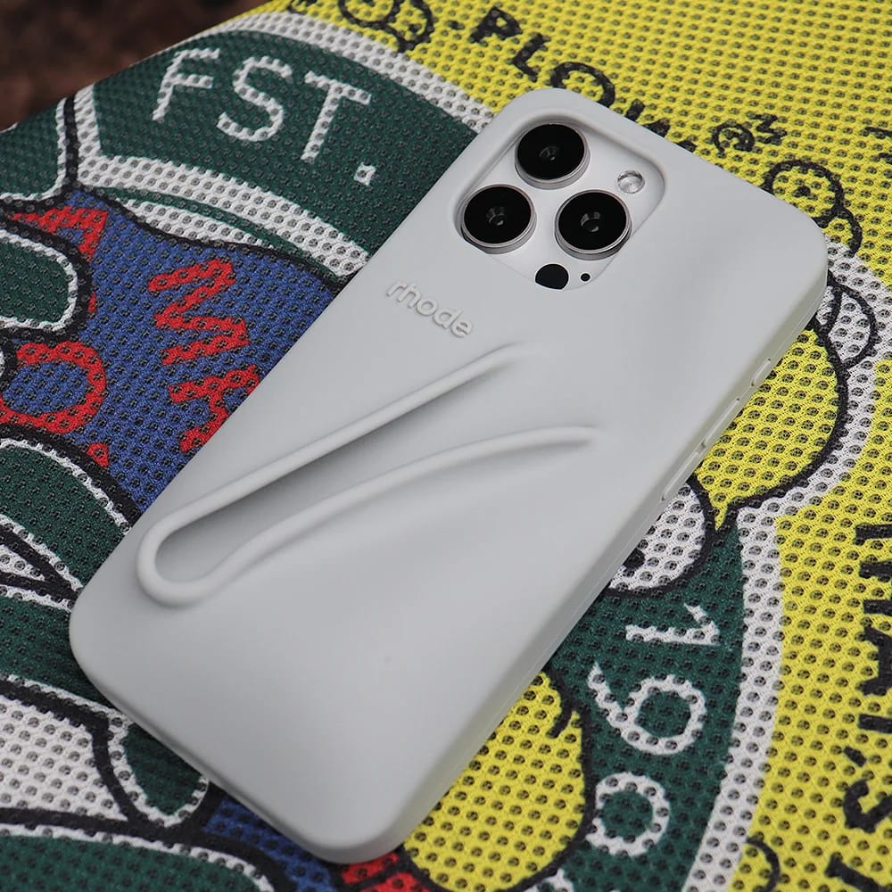 https://allurify.pk/products/the-rhode-case?utm_source=copyToPasteBoard&utm_medium=product-links&utm_content=web