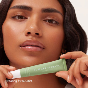 https://allurify.pk/products/summer-fridays-the-holiday-lip-butter-balm-set?utm_source=copyToPasteBoard&utm_medium=product-links&utm_content=web