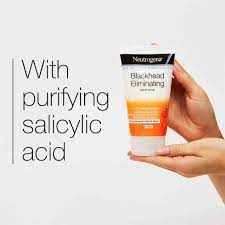 Neutrogena – Blackhead Eliminating Facial Scrub